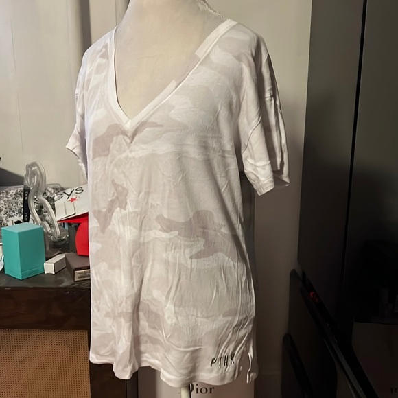 PINK Victoria's Secret Tops - 🆑FINAL PRICE‼️ PINK Victoria’s Secret medium camo tee shirt